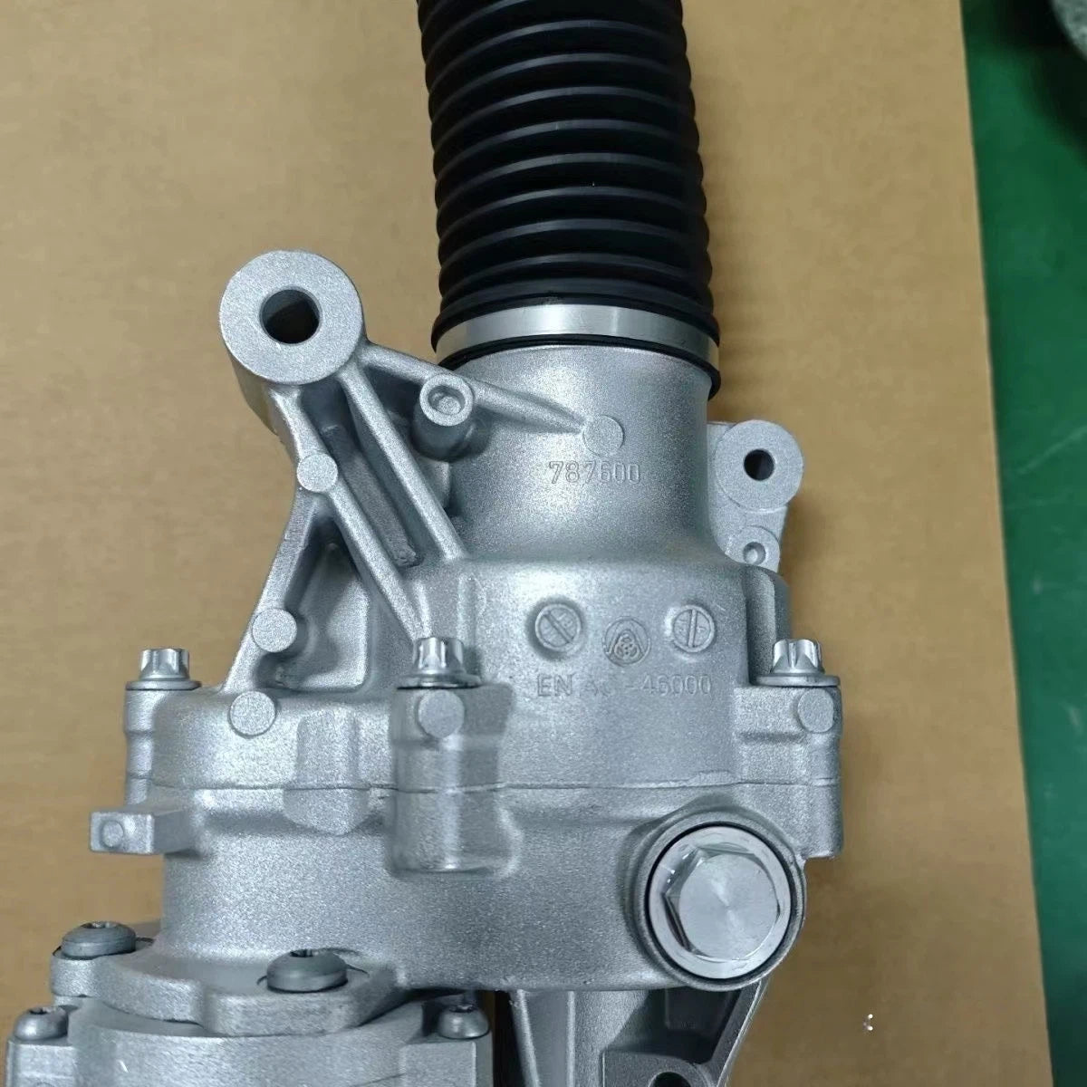 Electric Steering rack and pinion For BENZ W205 A2054604501
