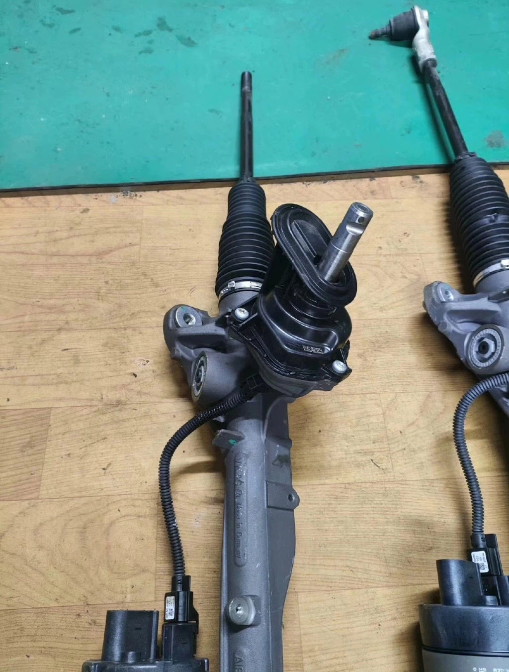 Factory price good quality car electric Steering rack for Volkswagen Tuang 3QG907144B