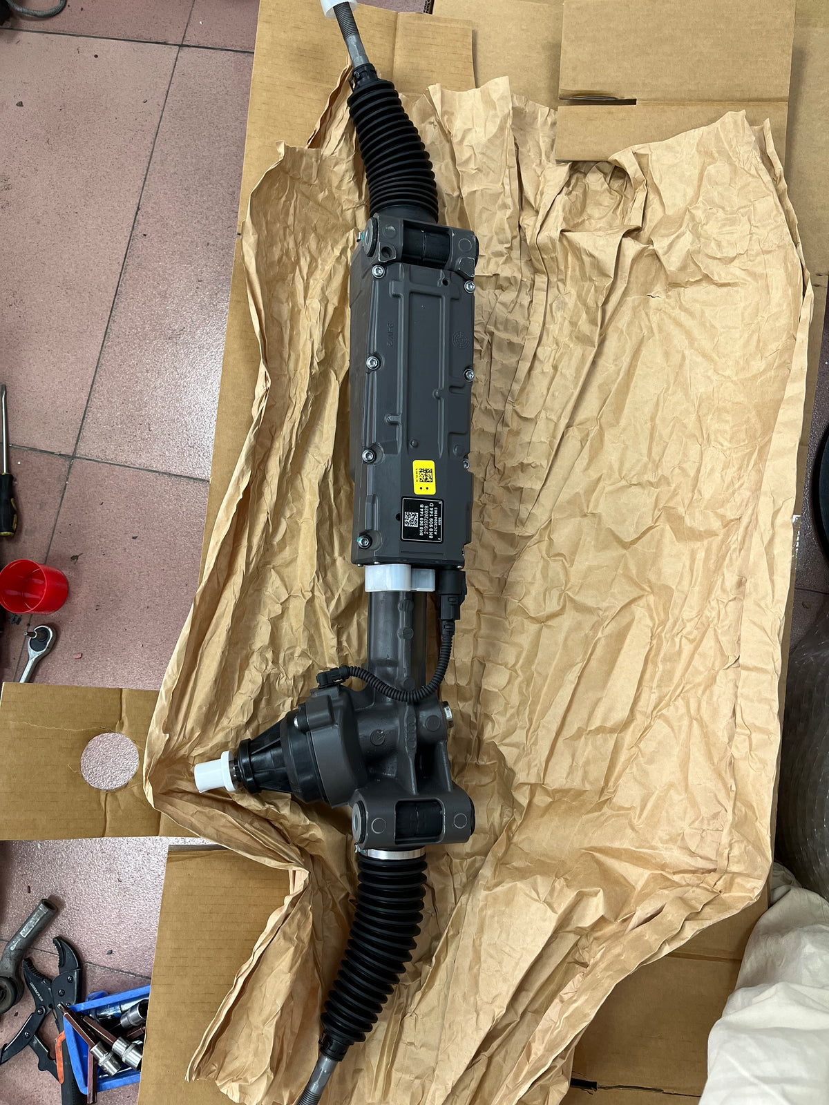 EPS Electric Power Steering Rack 8K1423055AC Fit Audi A4 A5 Auto Parts