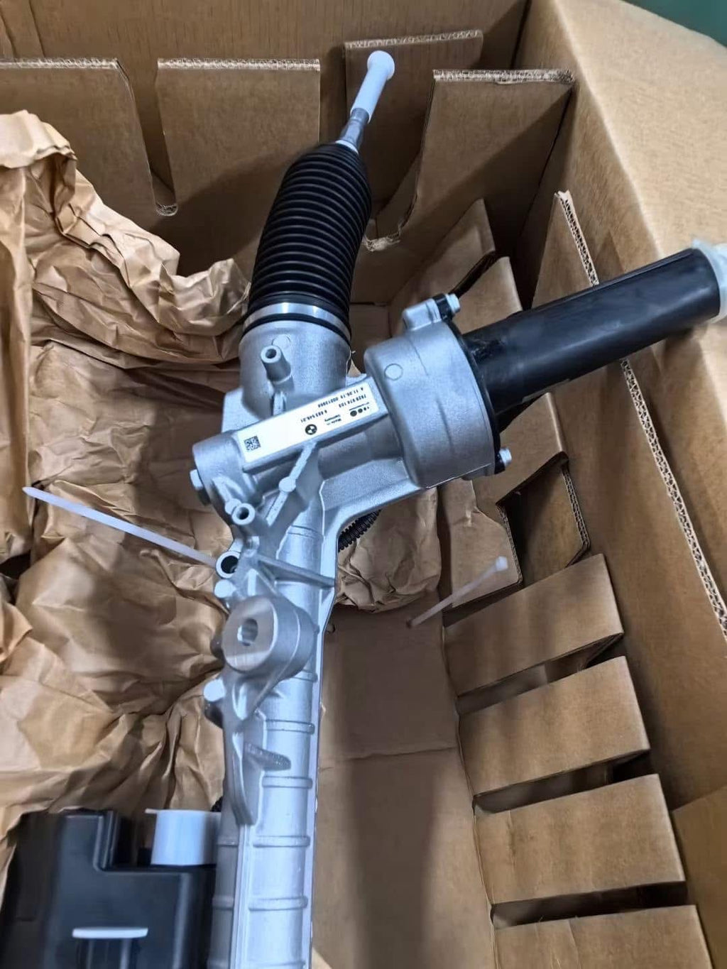 Hight quality Auto power electric steering rack For BMW F10/F11 LHD 32106856426 32106798398 32106854143 2010-